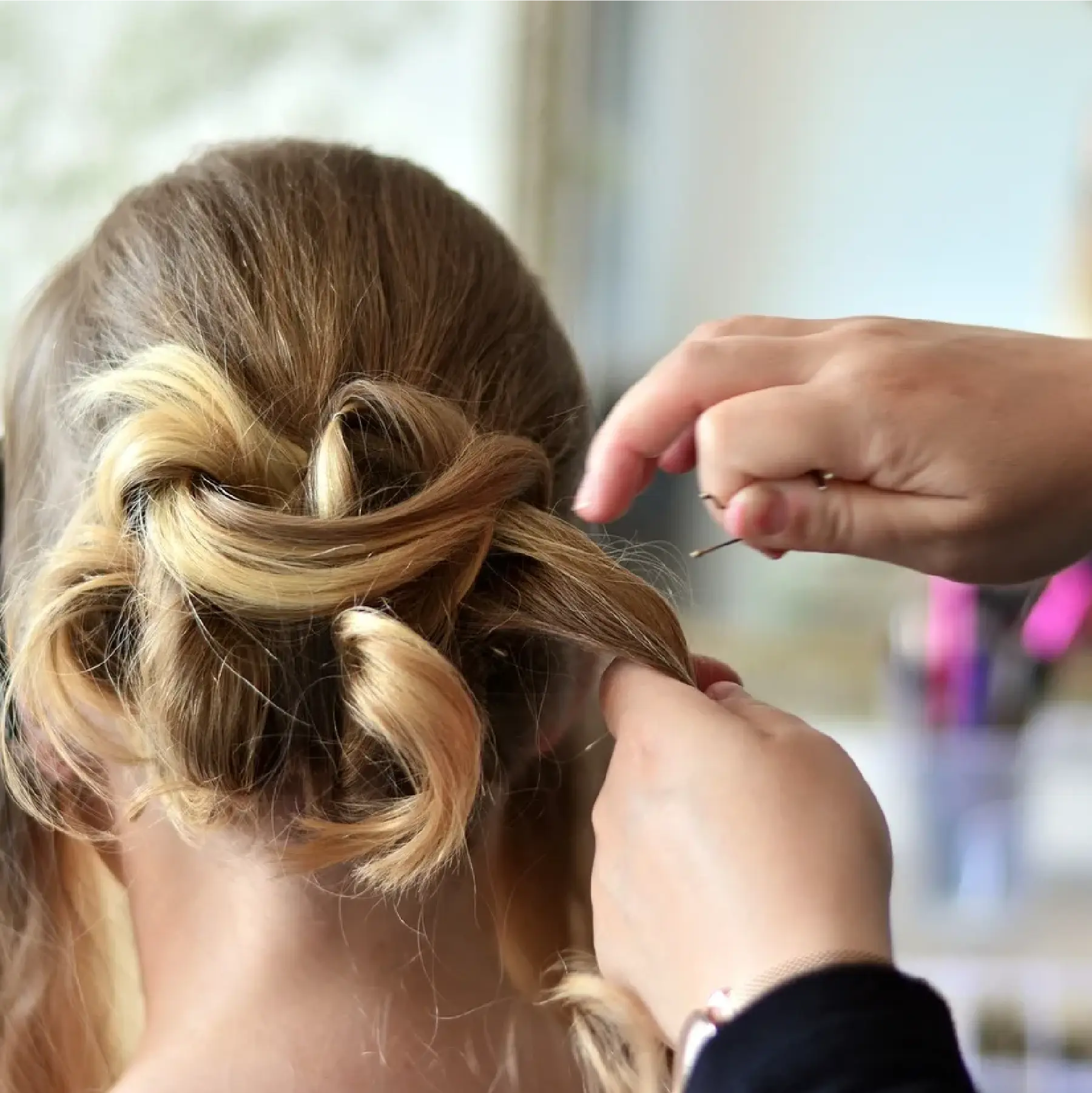 Ouai Salon - Coiffure & Massage à Sierre