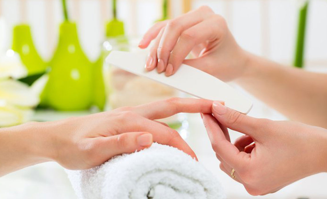 Contrôle d'un autoclave dans un salon professionnel