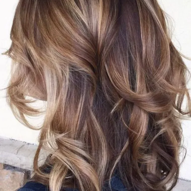 Shampoing + Brushing Cheveux Mi-longs